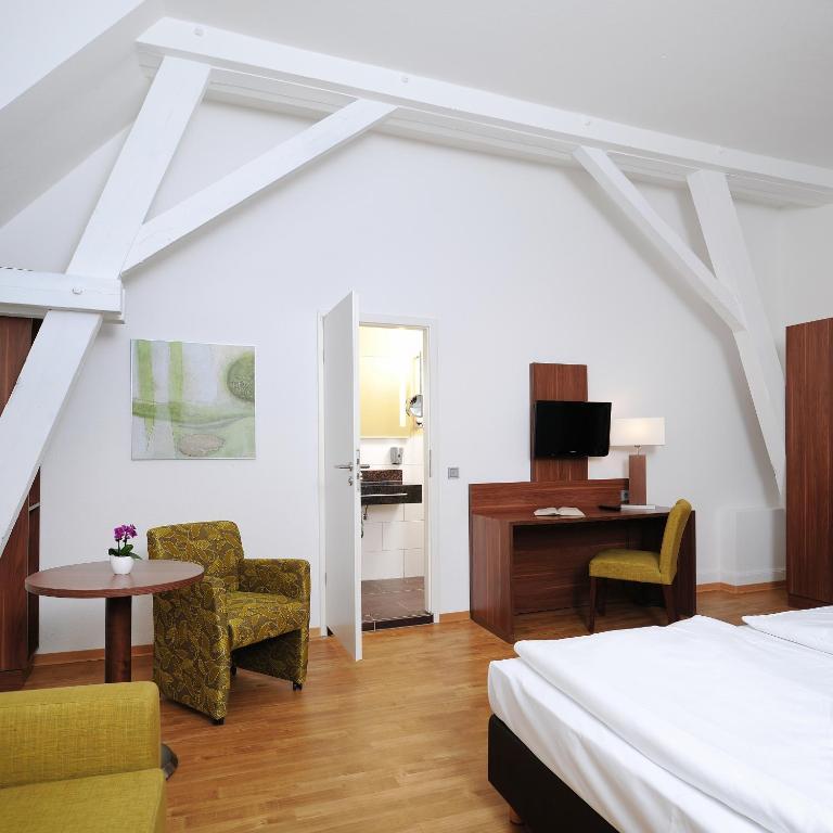 Bildungshaus St. Bernhard - Wohnen Und Tagen Hotel Rastatt Room photo
